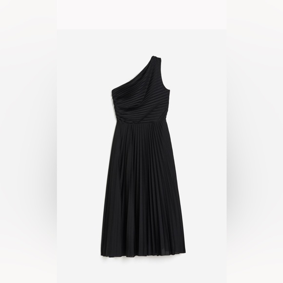 H&M Pleated One-shoulder Dress - Picture 4 of 6